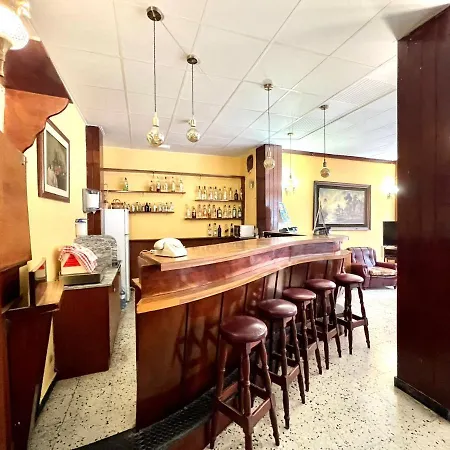 Double Or Triple, Free Wifi, Close To Restaurants In Playa Canteras Apartment