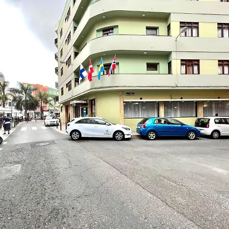 Double Or Triple, Free Wifi, Close To Restaurants In Playa Canteras *