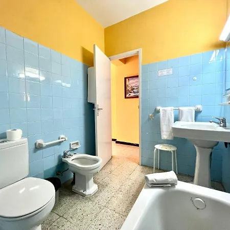 Apartment Double Or Triple, Free Wifi, Close To Restaurants In Playa Canteras