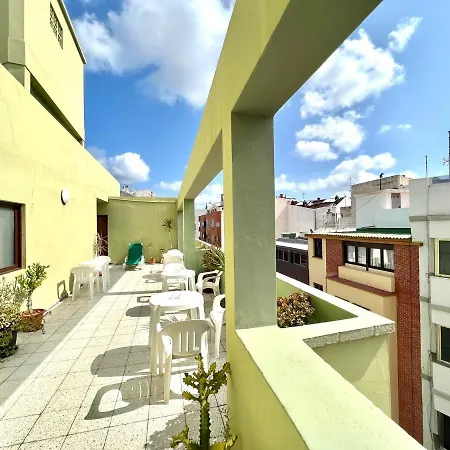Apartment Double Or Triple, Free Wifi, Close To Restaurants In Playa Canteras Las Palmas de Gran Canaria