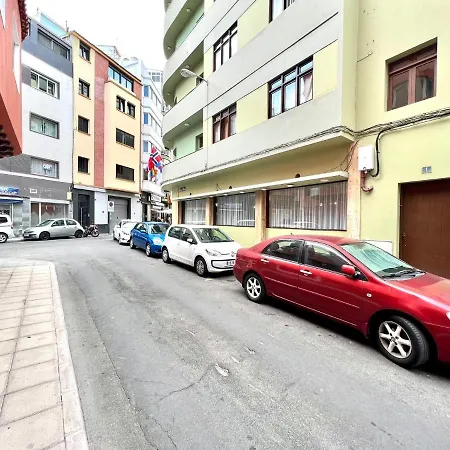Double Or Triple, Free Wifi, Close To Restaurants In Playa Canteras Las Palmas de Gran Canaria