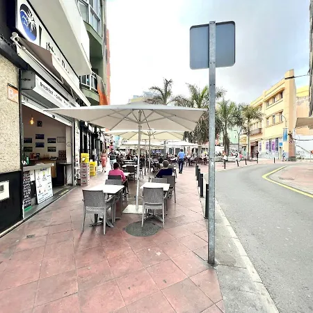 Apartment Double Or Triple, Free Wifi, Close To Restaurants In Playa Canteras Las Palmas de Gran Canaria